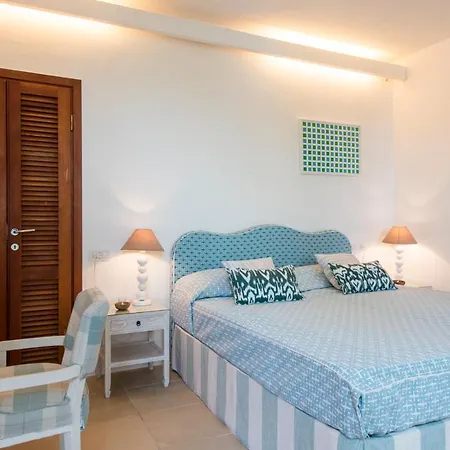 Sleeps 10 With Air Con * Portofino