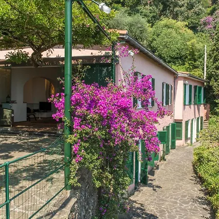 Villa Sleeps 10 With Air Con Portofino